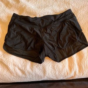 Lululemon Black Shorts with underwear liner size 8